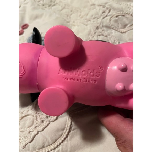 AniMolds“Hear Me Moo” Squishy Pink Cow - Picture 7 of 8